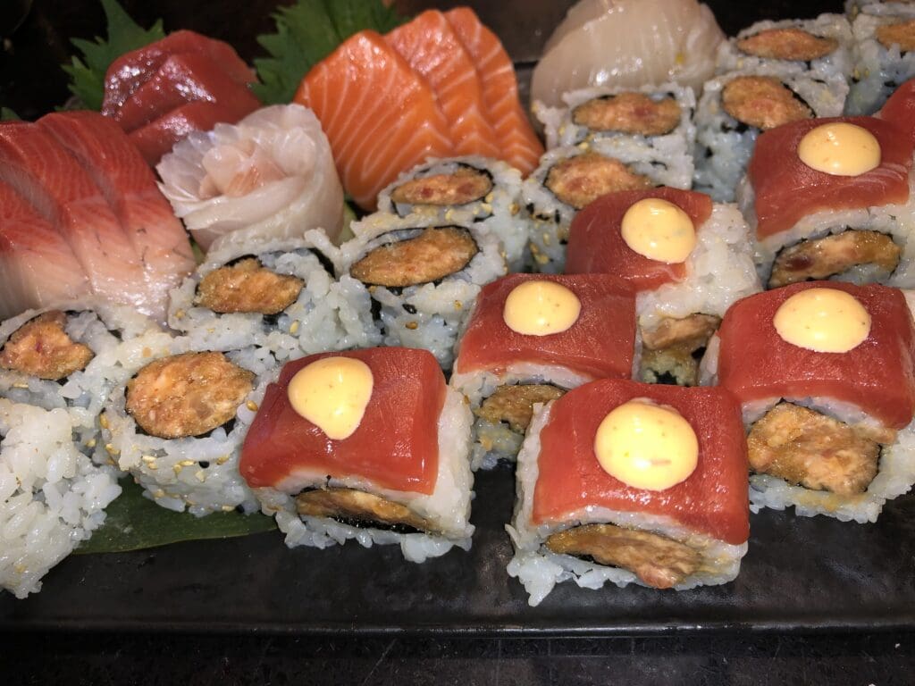 sushi and sashimi plating